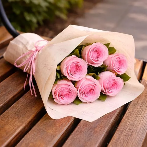 FNP Fresh Live Flower Bouquet of 6 Pink Roses In Designer Paper Gift For Birthday | Anniversary | Romantic Surprise | Women's Day — Linkbiz SmartDeal's