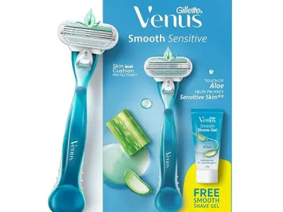 Gillette Venus Smooth Hair Removal Razor for Women with Aloe Vera with FREE Venus Smooth Shave Gel, 1 Pc