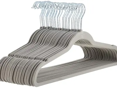 AmazonBasics Velvet Suit Hangers - 30-Pack, Grey