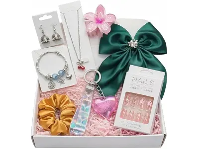 Zevarna 8-Piece Women’s Fashion Jewelry hamper & Hair Accessories Gift Set | Pendant Chain, Cha