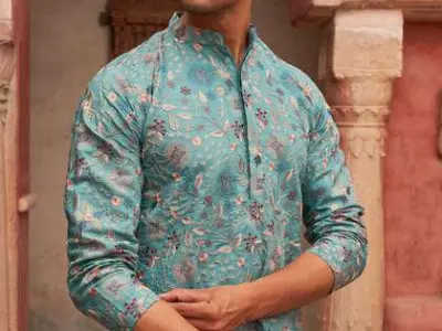 Jompers Embroidered Straight Kurta