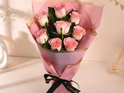 FlowerAura Premium Fresh Live Flower Bouquet of 8 Pink Roses In Designer Paper Gift For Birthday | Anniversary | Love | Home Decor | Fathers Day Gift For Dad (Same Day Delivery)