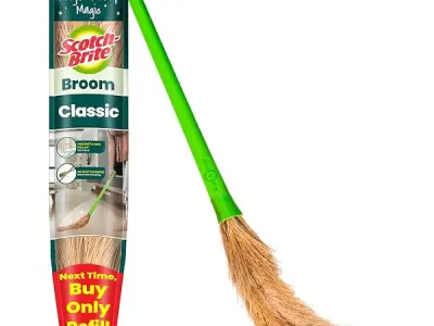 Scotch-Brite Classic Floor Broom | Flat Fibers Pick Fine Dust & Hair | Long Handle for No Bending | No Dust Shedding | Lightweight & Long Lasting