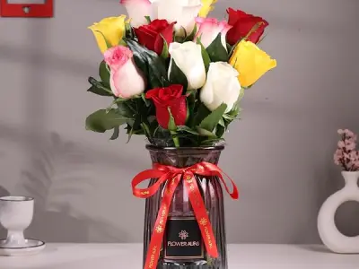 FlowerAura Premium Fresh Live Flower Bouquet of 12 Mix Roses In Glass Vase Gift For Birthday | Anniversary | Love | Home Decor | Fathers Day Gift For Dad (Same Day Delivery)